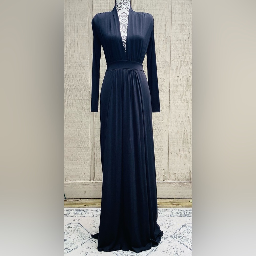 Black long sleeve dress w/ splits on each side